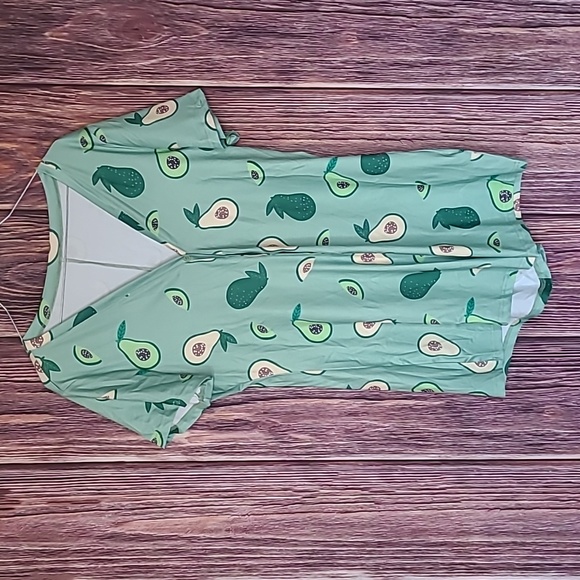 Avocado pj romper XL - Picture 1 of 2